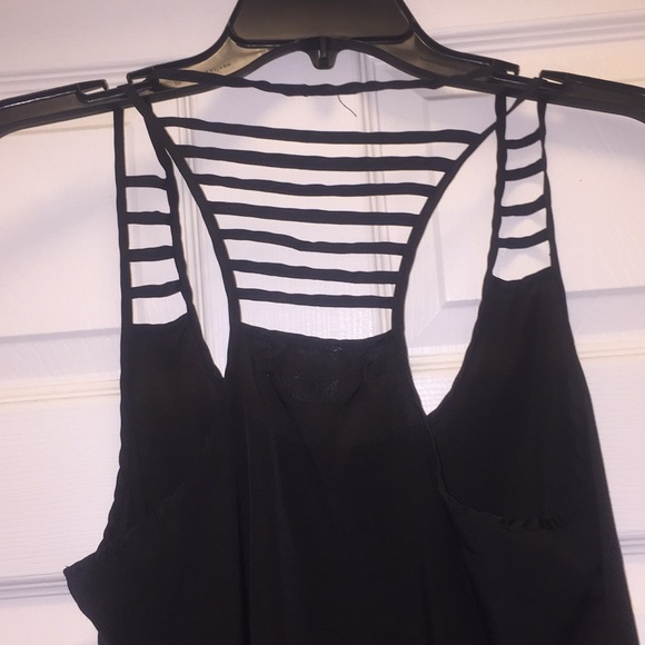 Black Razorback Tank Top - Picture 2 of 2